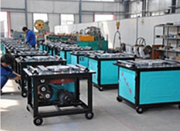 ورشة تجميع ماكينات ثني قضبان حديد التسليح